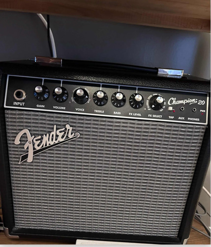 Amplificador Fender Champion 20