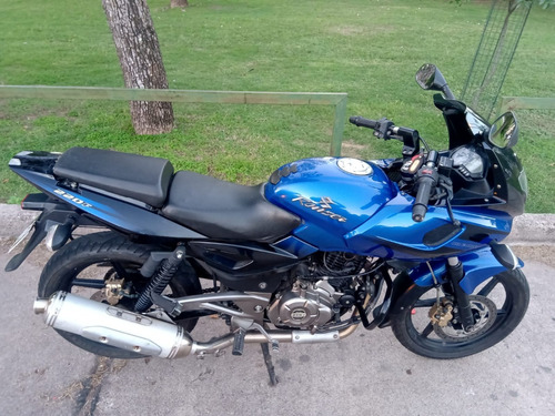 Bajaj Rouser 220 F 2012 - Única Mano