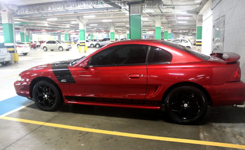 FORD MUSTANG GT 5.0 V8