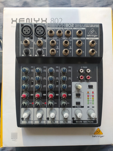 Behringer Xenyx 802