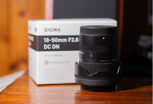 Sigma 18-50mm F2.8 Dc Dn Contemporary Sony E + Filtros