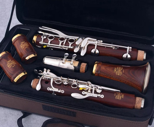 Clarinete Profissional Jacarandá Pronta Entrega Top De Linha