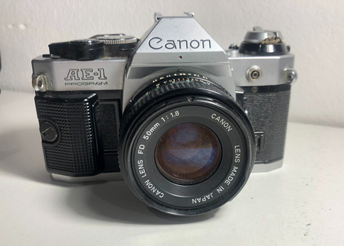 Cámara De Fotos Canon Ae-1 Program + Zoom + Flash