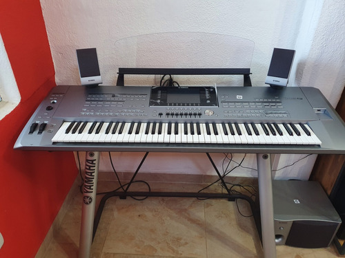 Teclado Yamaha Tyros 5 76 Teclas