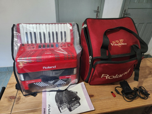 Sanfona Acordeon Roland Fr1x / Pen Drive Scandalli + Pilhas