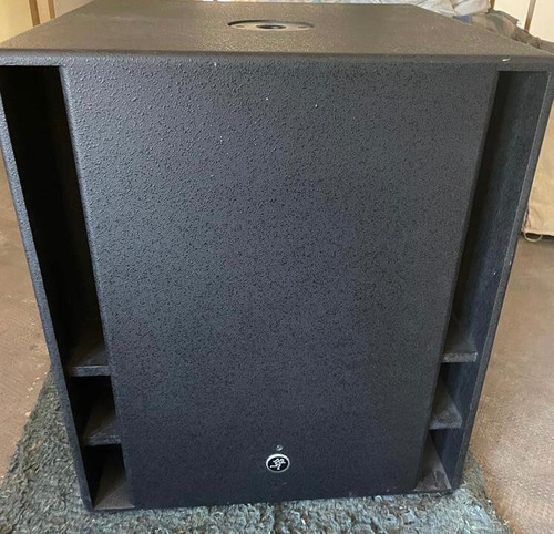 Parlante Subwoofer 1200 W Mackie Activo