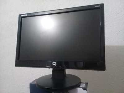 Monitor Compaq Cq156o