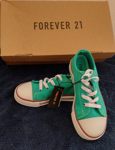 Tenis Forever 21 