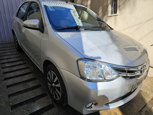 Toyota Etios 2016 1.5 Platinum 4 P