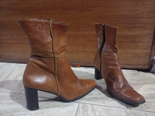 Botas Marrones En Excelente Estado