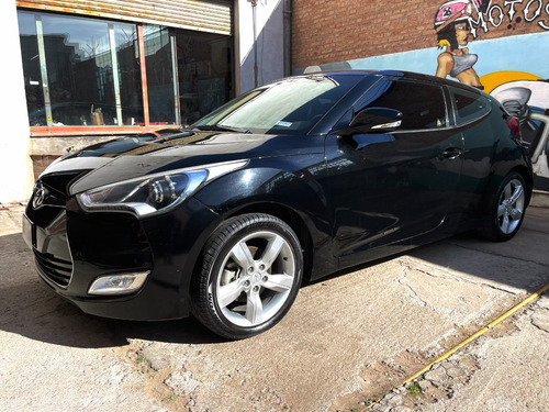 Hyundai Veloster 2013