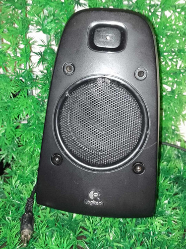 - Altavoz Satelital Logitech -