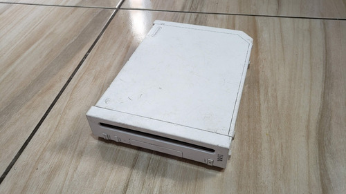 Nintendo Wii Branco Só O Console Funcionando 100% O Aparelho É Bloqueado. F4