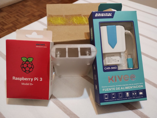 Raspeberry Pi 3b+ + Carcasa + Fuente