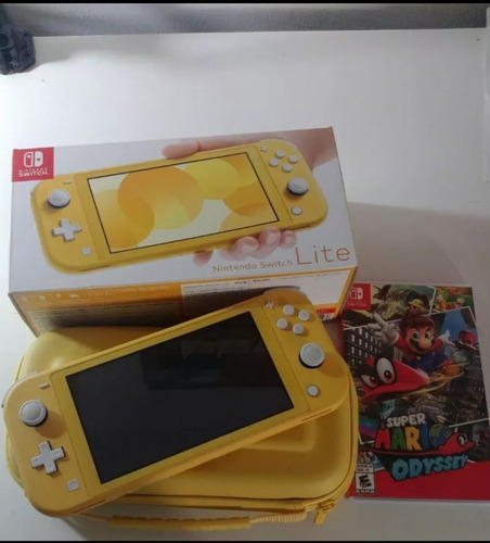 Nintendo Switch Lite Color Amarillo. Completa En Caja