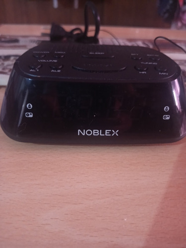 Radio Reloj Despertador Noblex