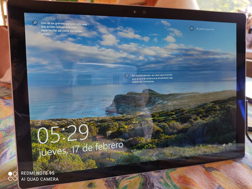 Microsoft Surface Pro 4 + Teclado Excelente Condicion