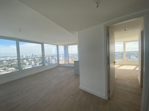 Venta Apartamento En Edificio Joy Montevideo, 3 Dormitorios, 3 Baños, Terraza. - Imagen 2