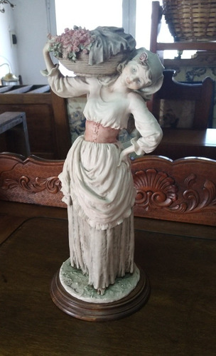 Antigua Figura Estatua Gisusepe Armani Espectacular