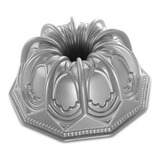 Nordic Ware Catedral Abovedada Bundt Pan, Metálico