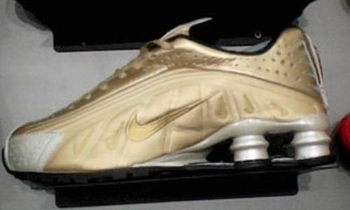 Tenis Nike Shox R4 Dourado E Branco Nº41 Original!!!
