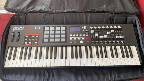 Akai Mpk 61 Teclado Controlador