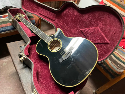 Taylor Guitar