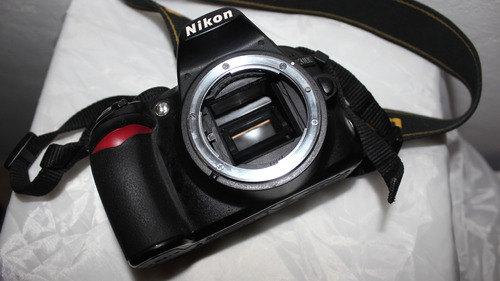  Nikon Kit D3100 Lente 18-55mm +50mm 1.8 - Color Negro 