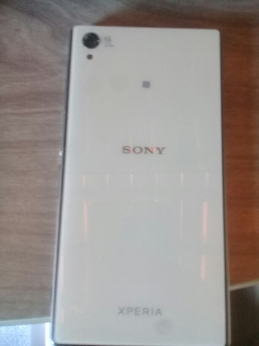 Smartphone Sony Z1 C6943