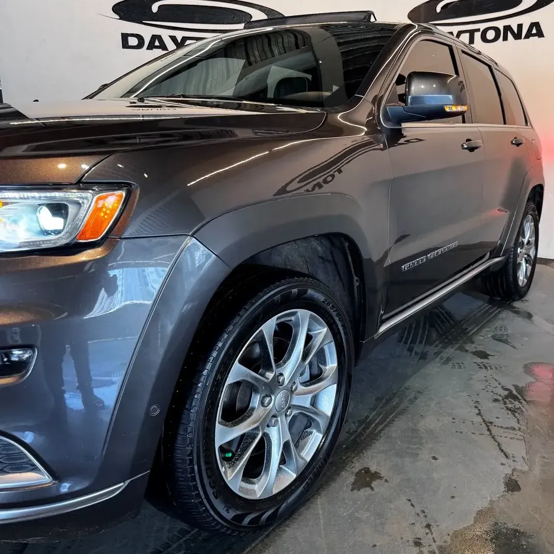 Jeep Grand Cherokee 2019 Gallery 17