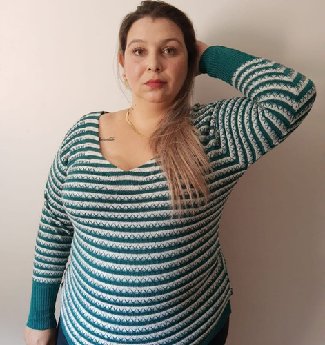 Blusa Listrada Plus Size Em Tricot