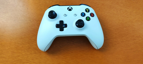 Controle Videogame Xbox One - C/ Defeito/bateria Drenando.