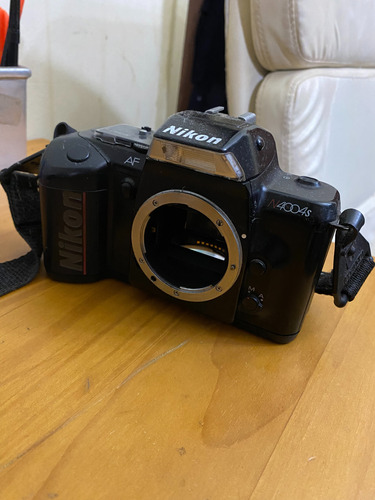 Câmera Analógica Slr Nikon N4004