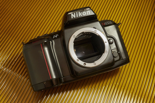 Nikon N6006 (solo Body)