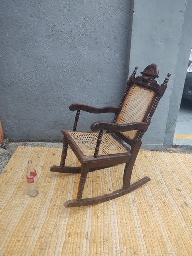 Cadeira Antiga Balanço Madeira E Palhinha Leia O Anúncio 