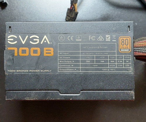 Fuente De Alimentación Evga 700b 80plus Bronze