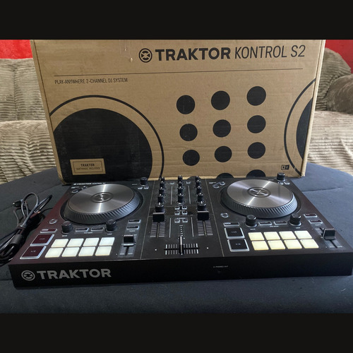 Controladora S2 Traktor Kontrol S2 Mk3