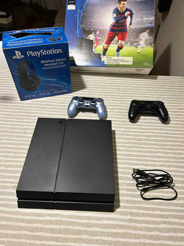 Playstation 4 500gb 2 Joystick Juegos Y Auriculares