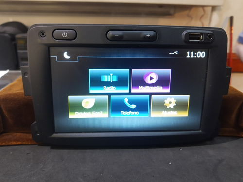 Estereo Renault Duster Media Nav 2 Carplay - Android Auto