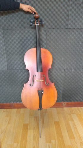 Violonchelo. Marca Parquer. 