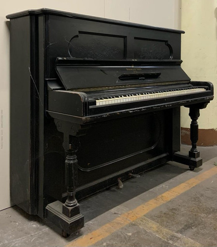 Piano Steinway & Sons (210) Pianosraulvillarino