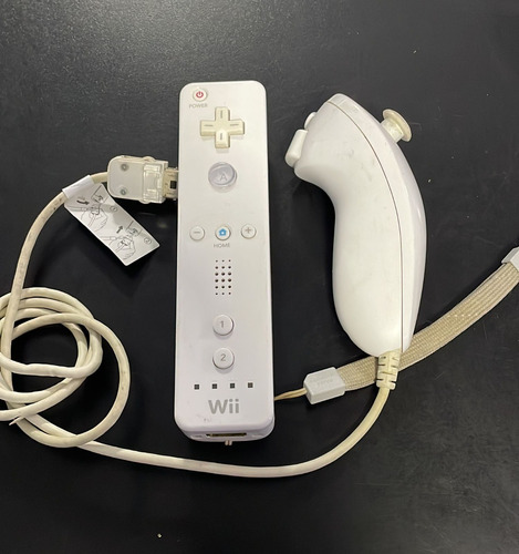 Kit Controle Wii Remote + Nunchuk Originais Usados