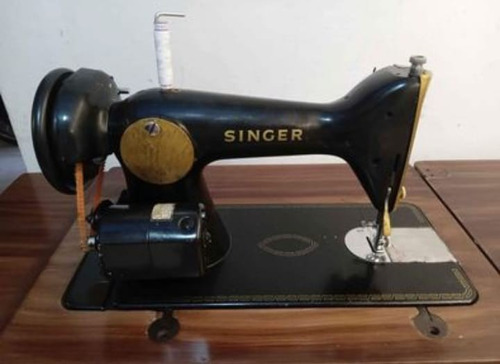 Máquina De Coser Singer Multiponto 666 Portable Con Inmue In