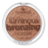 Essence Sun Club Luminous Bronzing Powder Bronzer Rostro