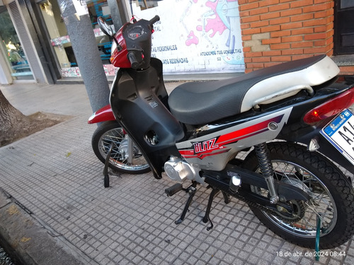 Motomel Blitz 110 V8 Automát