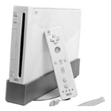 Nintendo Wii + 2 Wii Remote + 1 Nunchuk Desbloqueado.