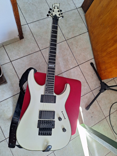 Guitarra Ltd Deluxe 