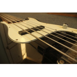 Bajo Squire Precission Bass De 5 Cuerdas Standard Series