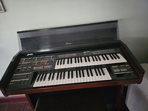 Organo Yamaha Electone