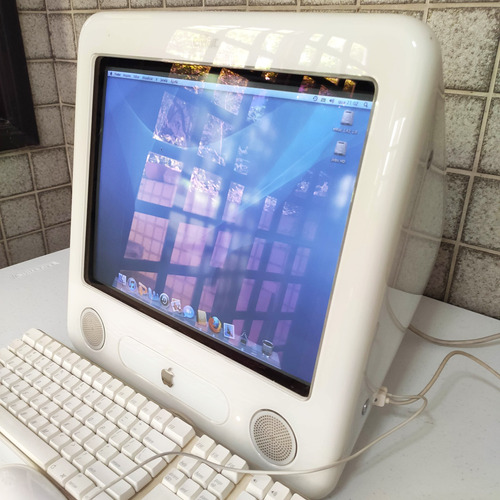 Computador Apple Emac A1002 - Com Defeito, Estrutural Ok!